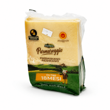 Сир Пармезан Parmigiano Reggiano 18 GranTerre